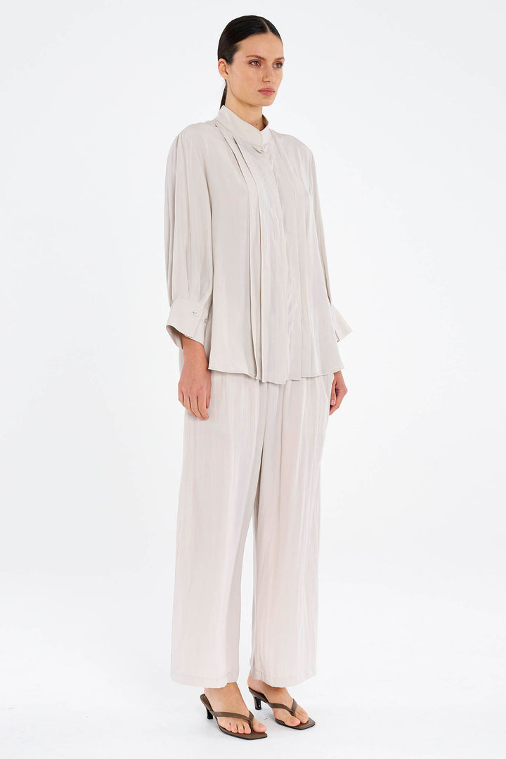 Pace Pant in Oyster