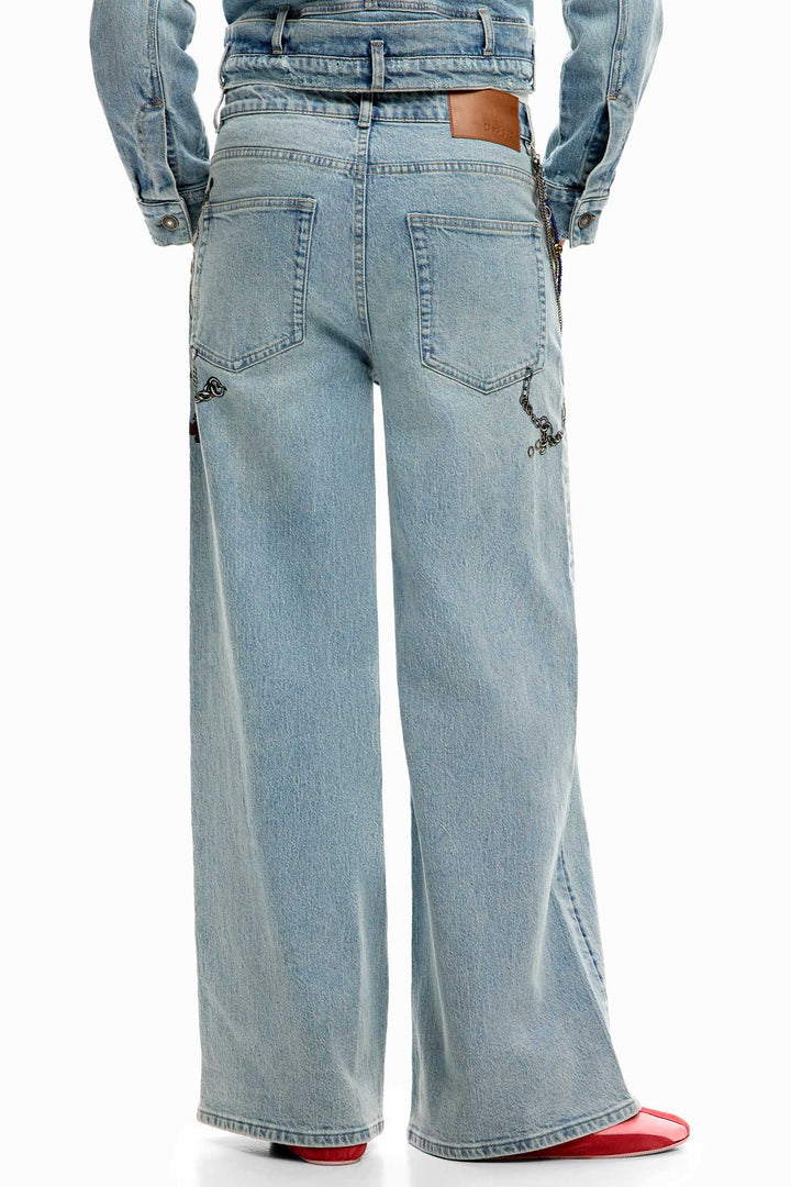 Paint Denim Jeans in Medium Wash