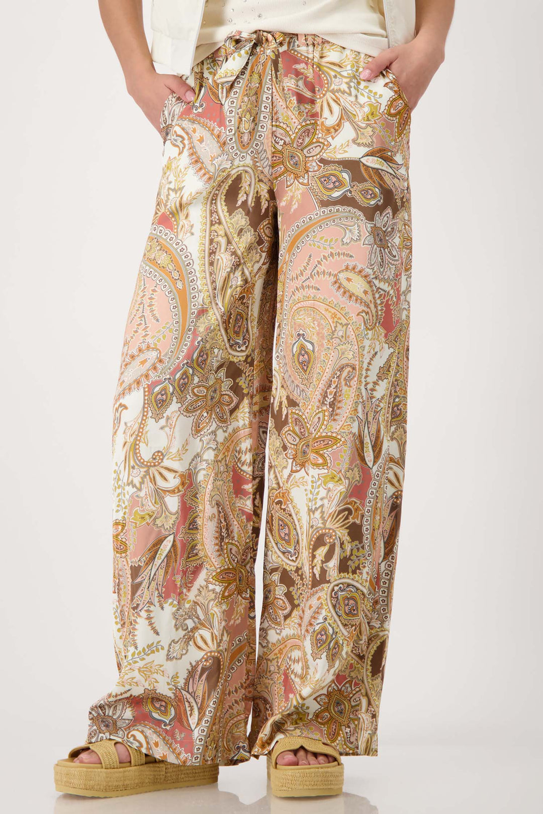 Lea Paisley Pants in Mocca