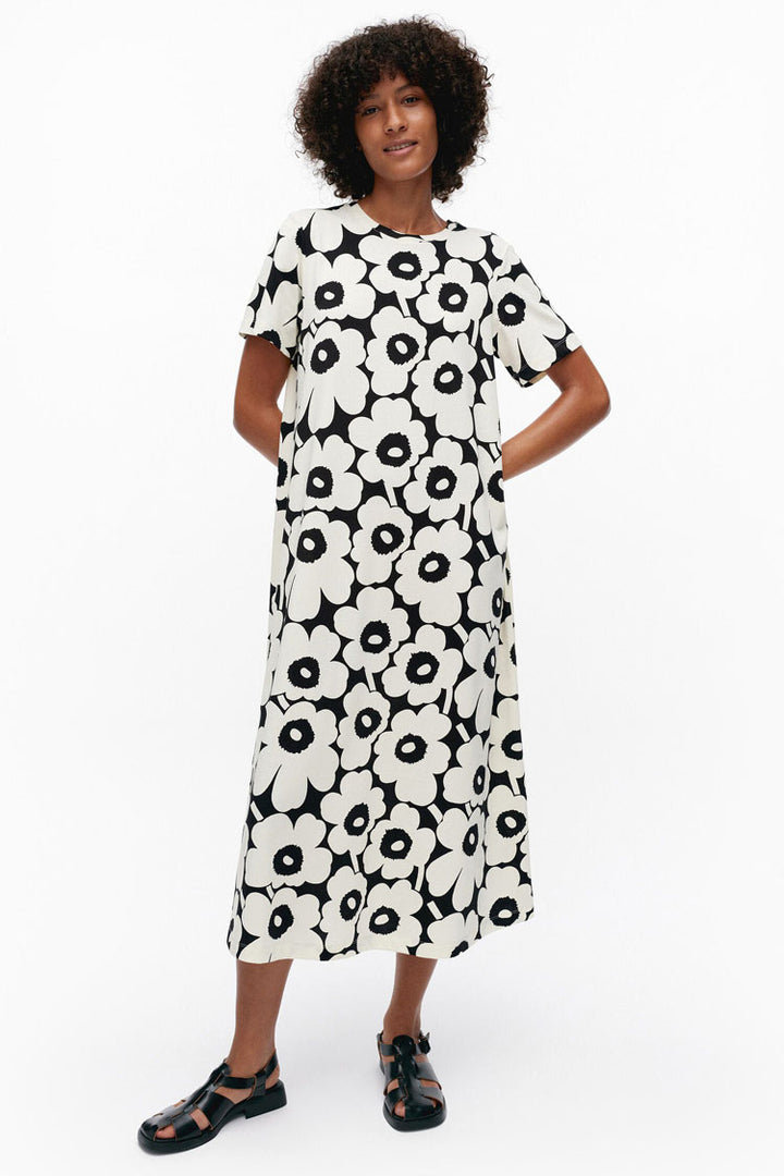 Pisteinen Unikko Cotton Jersey Dress in Off-White