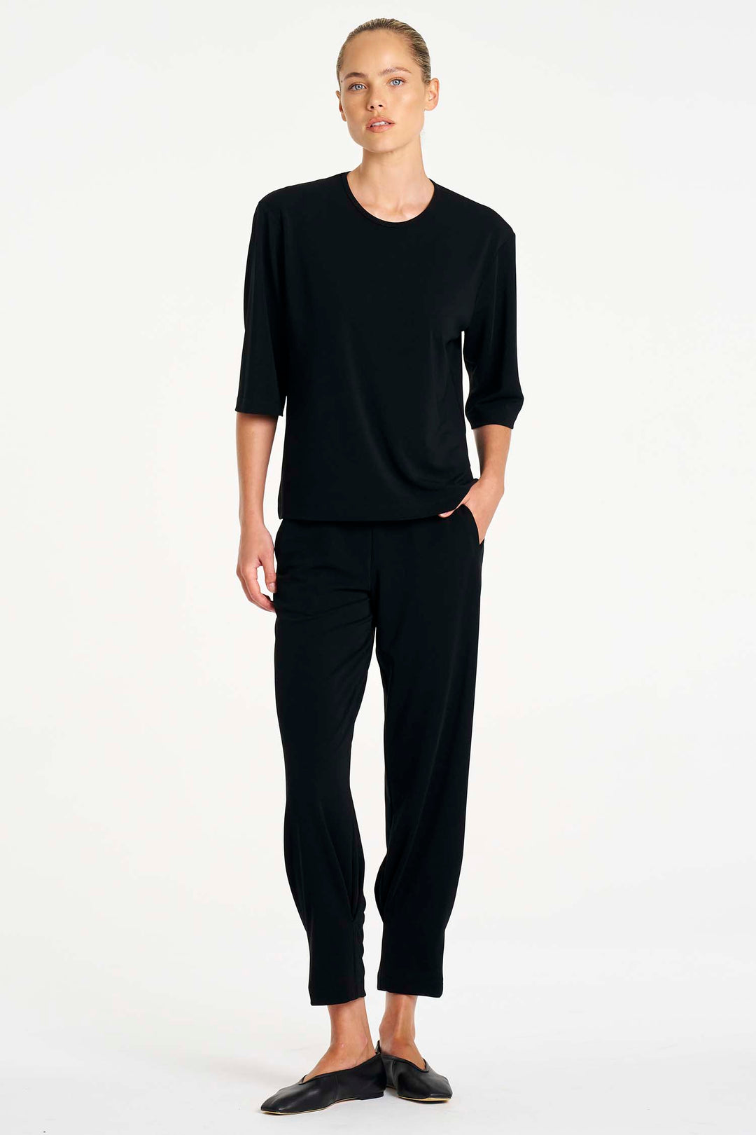 Plaza Crew Top in Black