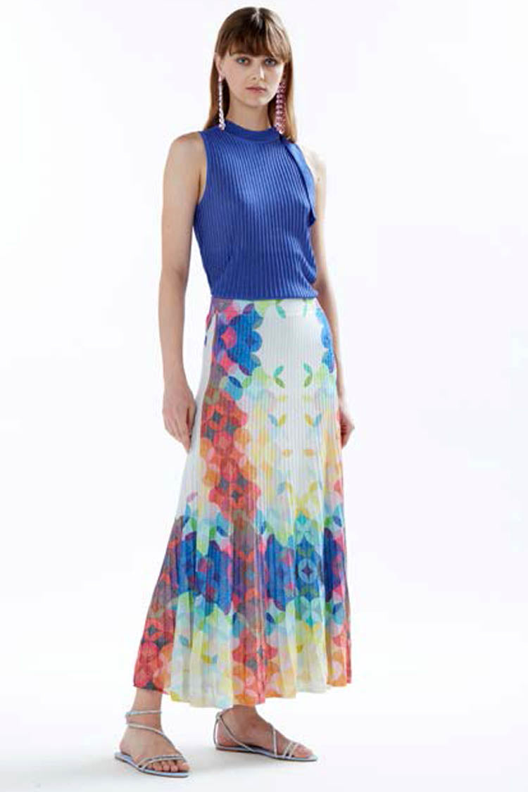 Pleated Long Knit Skirt in Rainbow