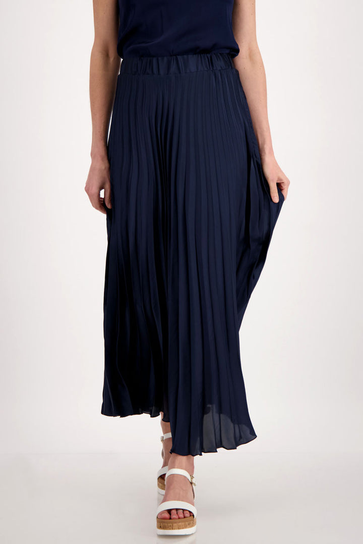 Pleated Maxi Skirt w Elastic Band