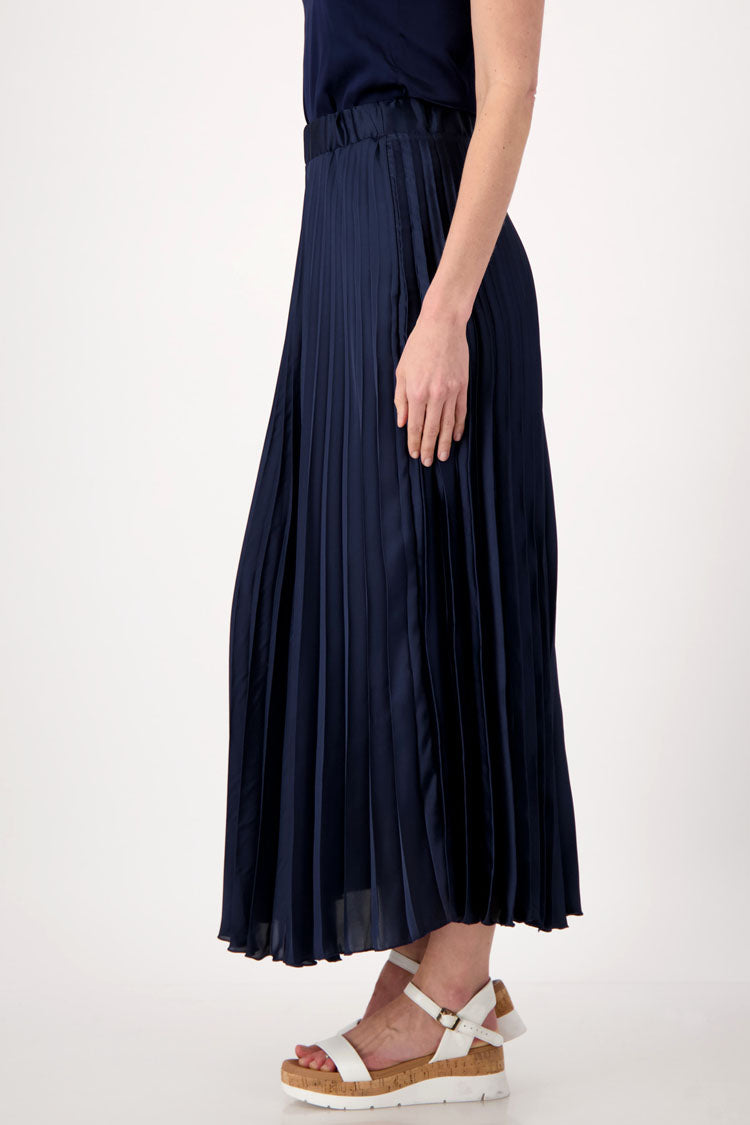 Pleated Maxi Skirt w Elastic Band