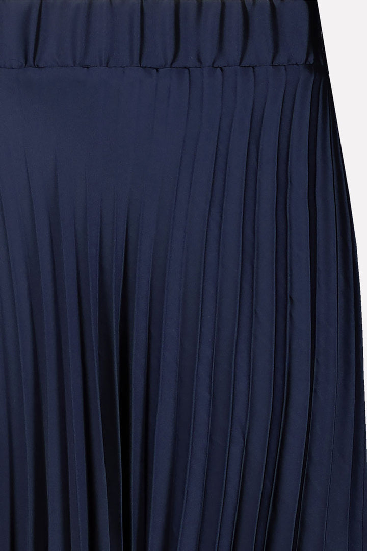 Pleated Maxi Skirt w Elastic Band