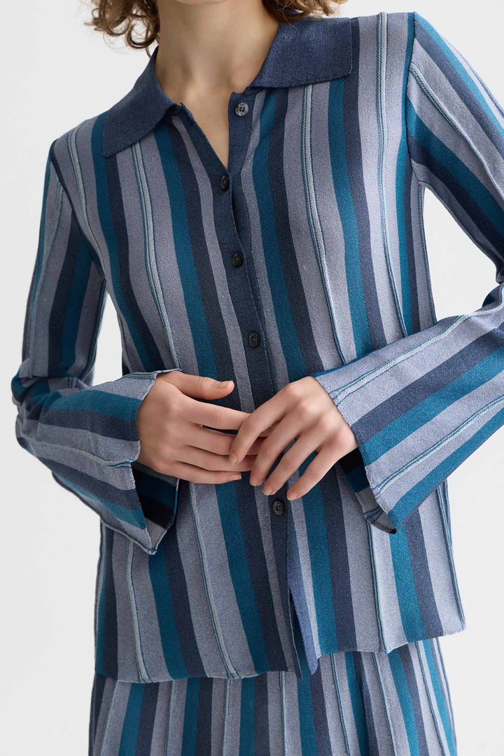Pleated Collared Cardigan in Carbon