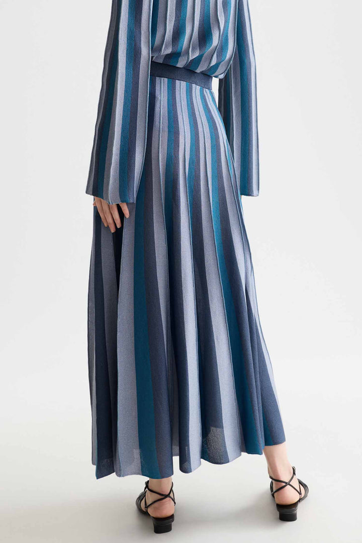 Pleated Knitted Midi Skirt in Carbon