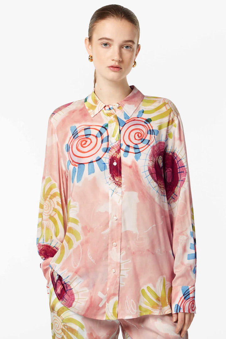 Printed Relaxed Fit Shirt in Abstract Sun Pink