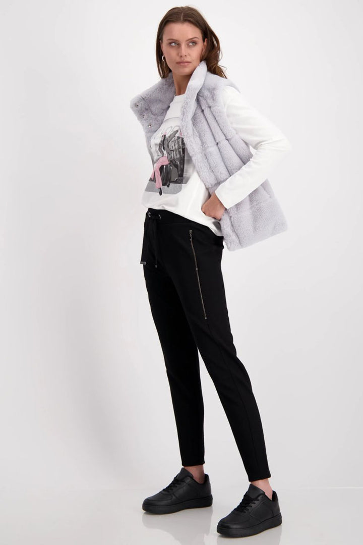 Pull-On Trousers with Zip Pockets