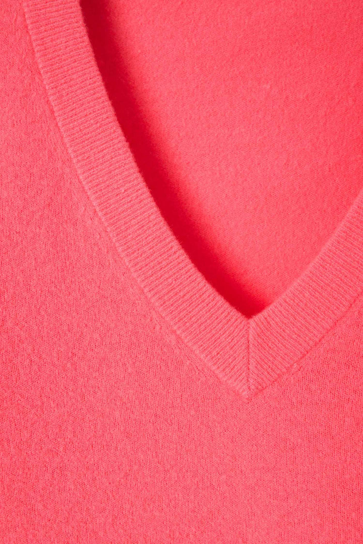 Raxow V-Neck LS Sweater in Fluorescent Hortensia
