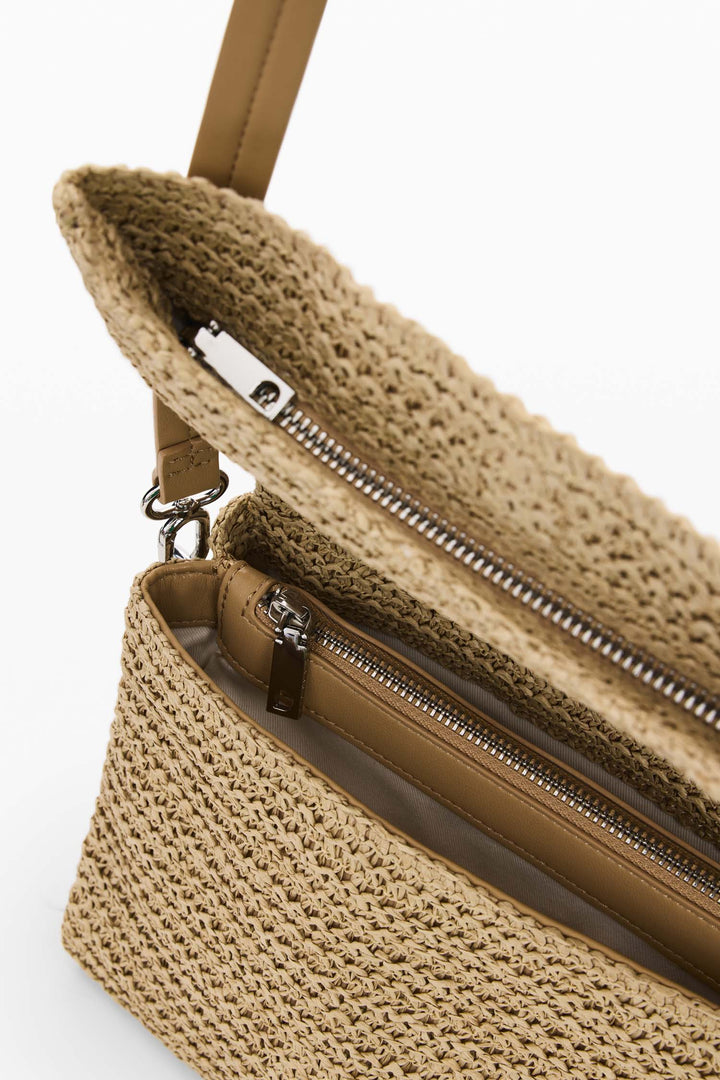 Raffia Venecia Half Logo Shoulder Bag in Natural