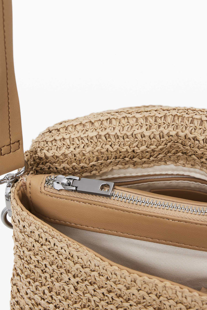 Raffia Venecia Half Logo Shoulder Bag in Natural