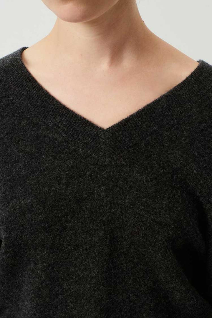Raxow Pullover in Coal Melange