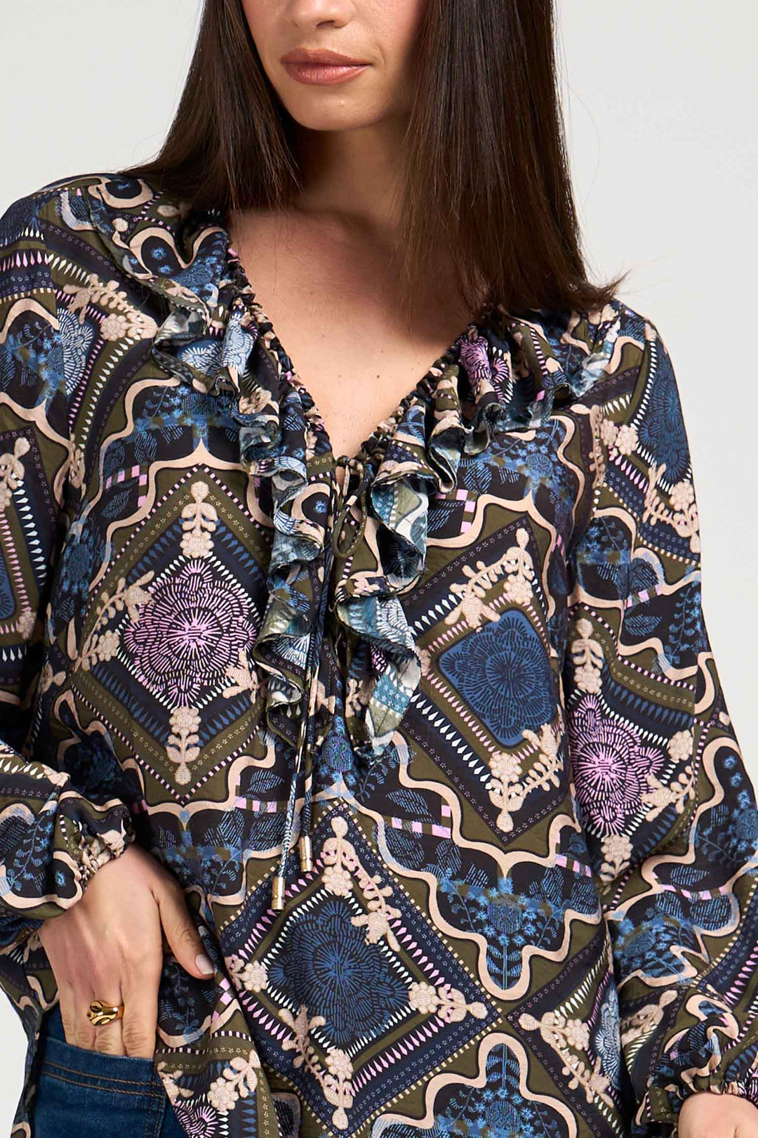 Regalia Blouse in Olive