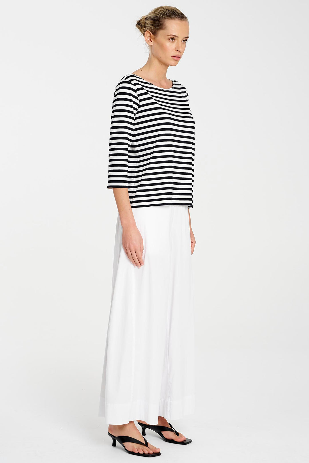Relaxed Boat Neck in Black White