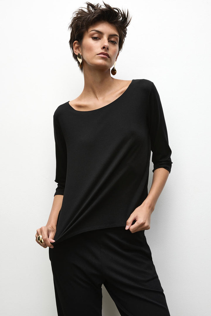 Relaxed Boat Neck in Black