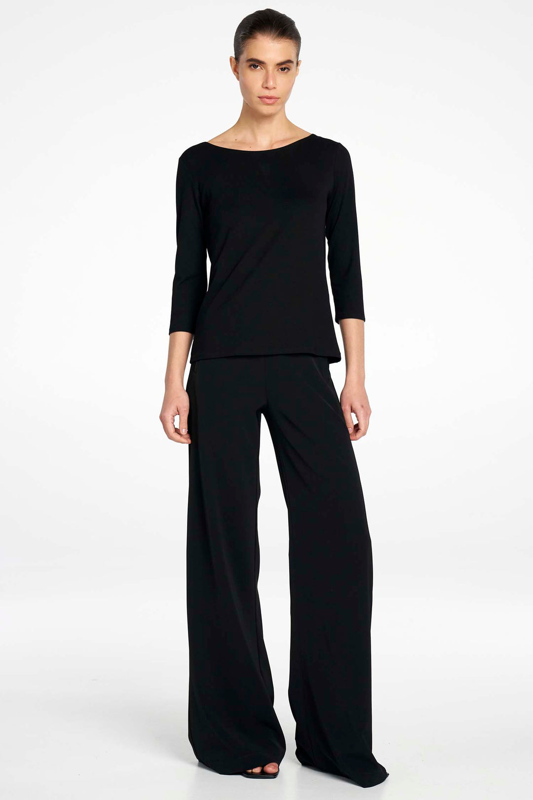 Relaxed Boat Neck in Black