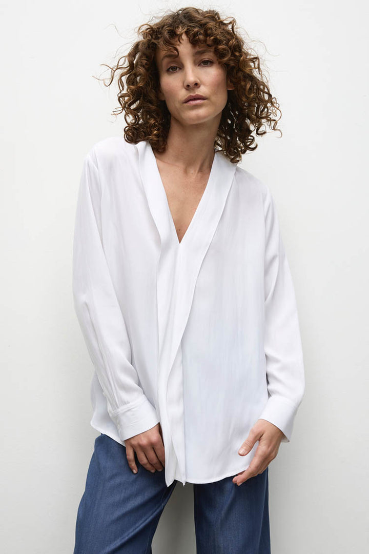 Ribbon Edge Shirt in White