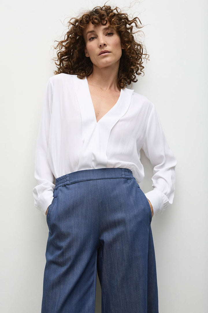 Ribbon Edge Shirt in White