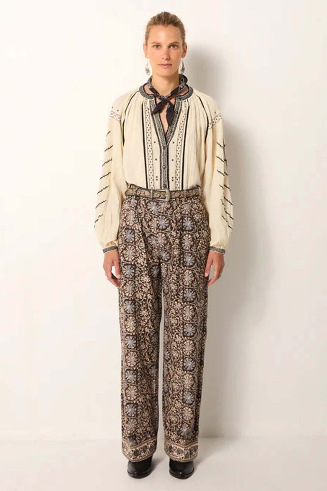 Ringo Petit Croix Blouse in Ivory