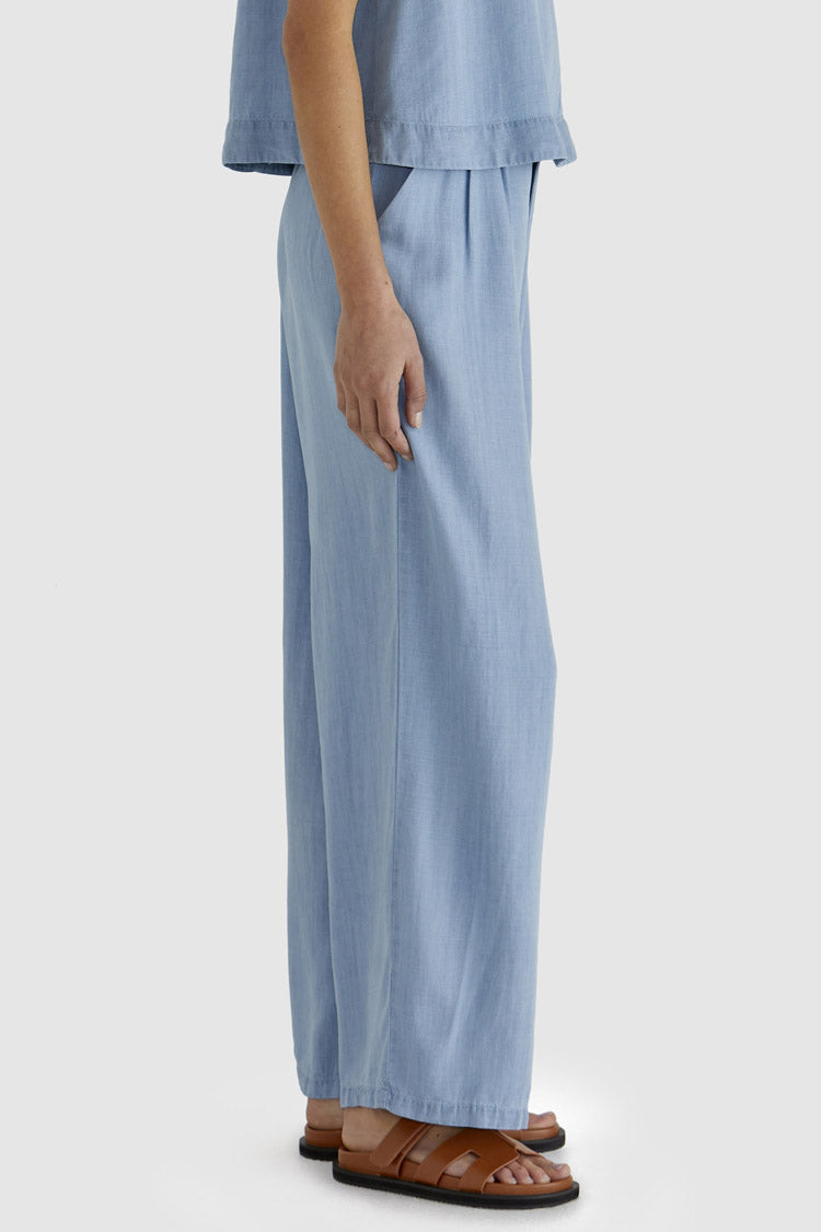 Rye Pant in Chambray