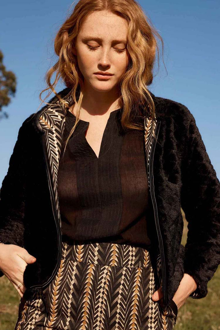 Rylie Reversible Ponte & Faux Fur Jacket in Black Bromegrass