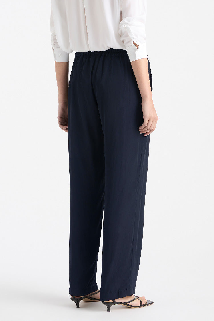 Savoy Pant in Navy