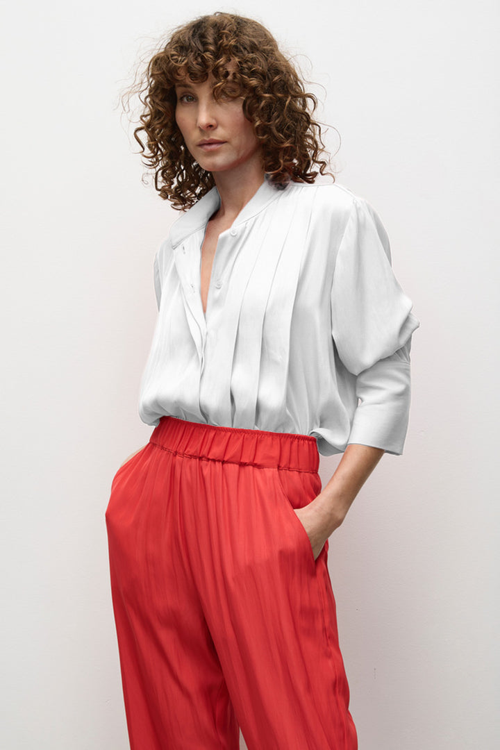 Smooth Pleat Blouse in White