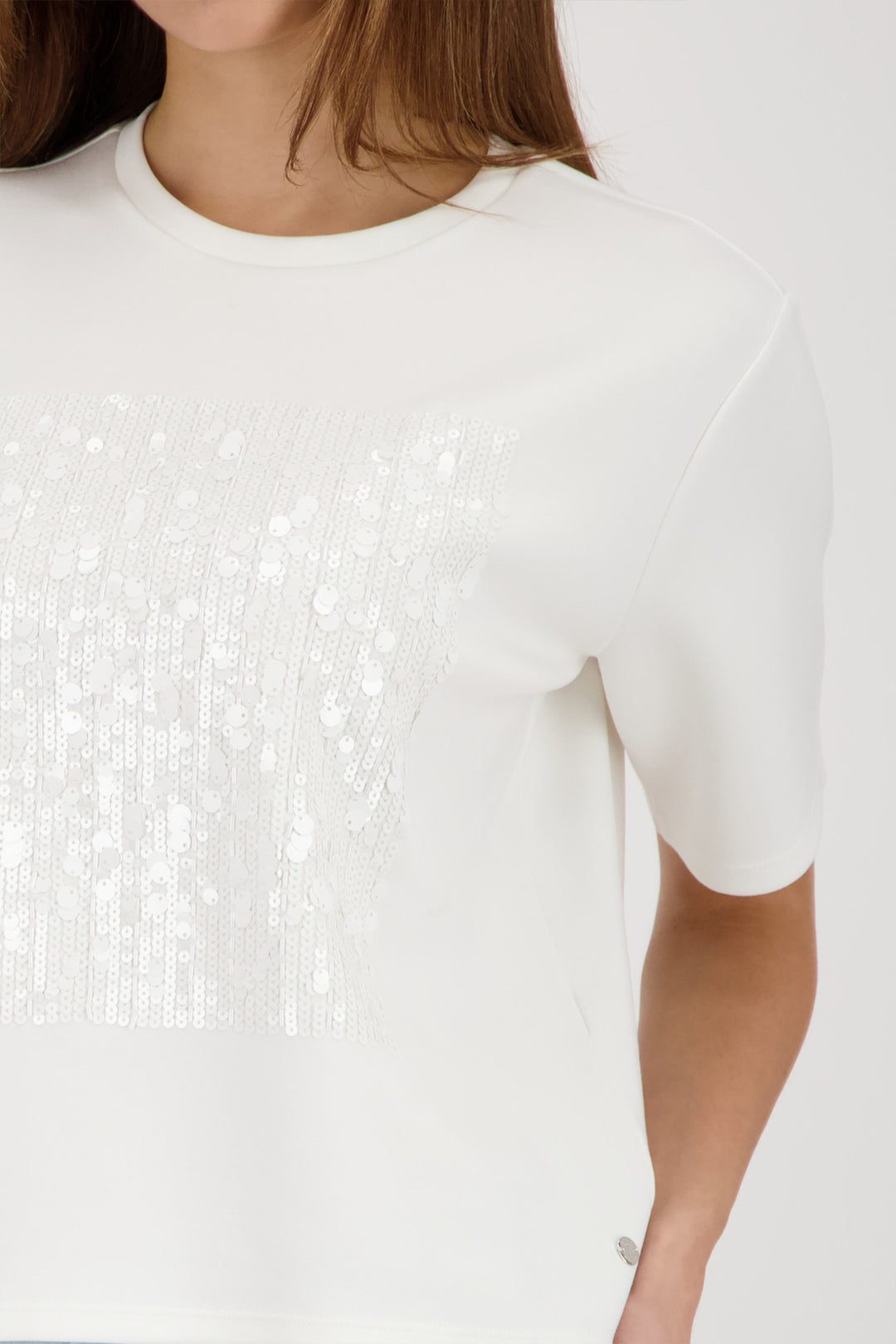 SS Tee w Sequin Detail in Off White