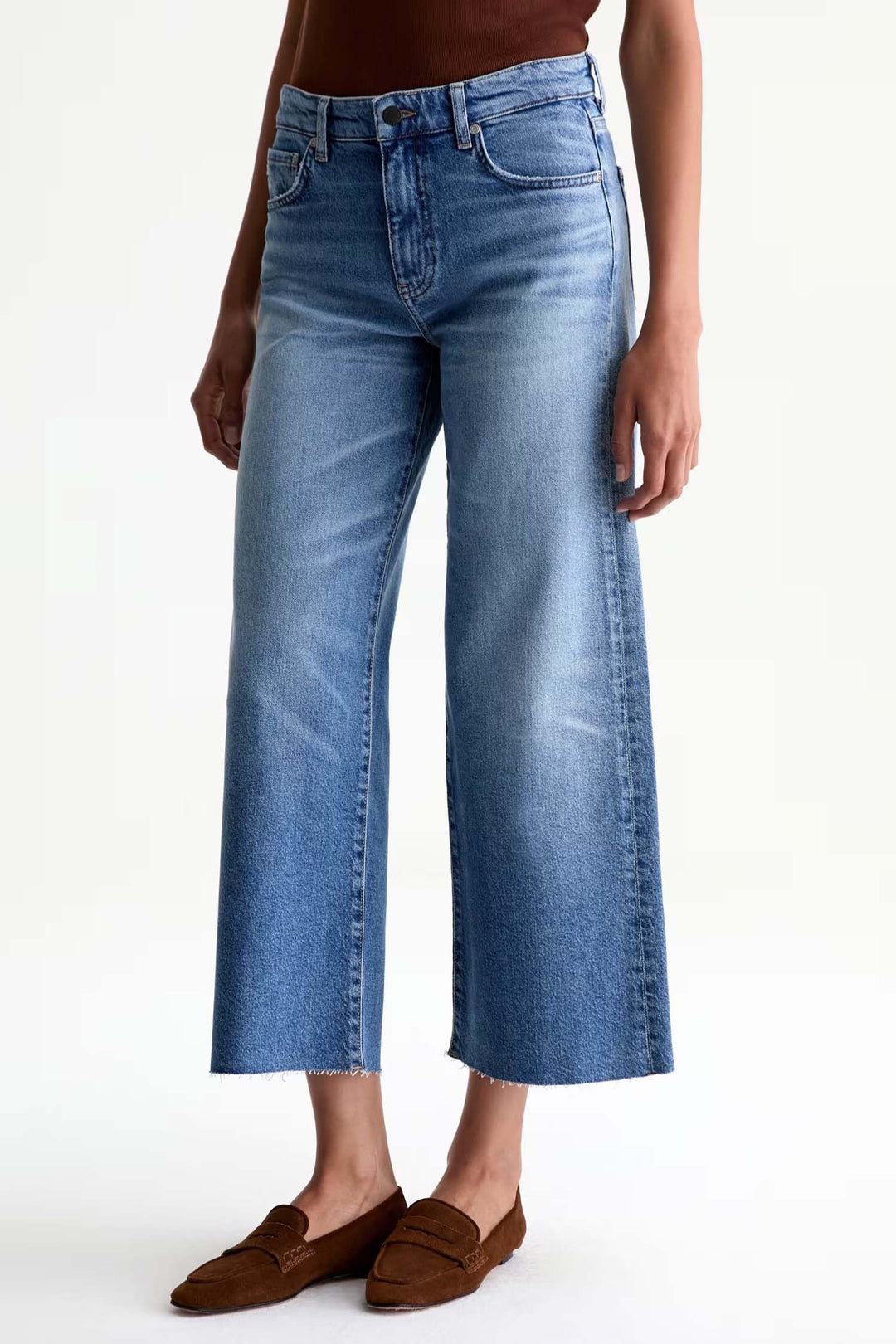 Saige Wide Leg Crop Jean in 17 Years Duet