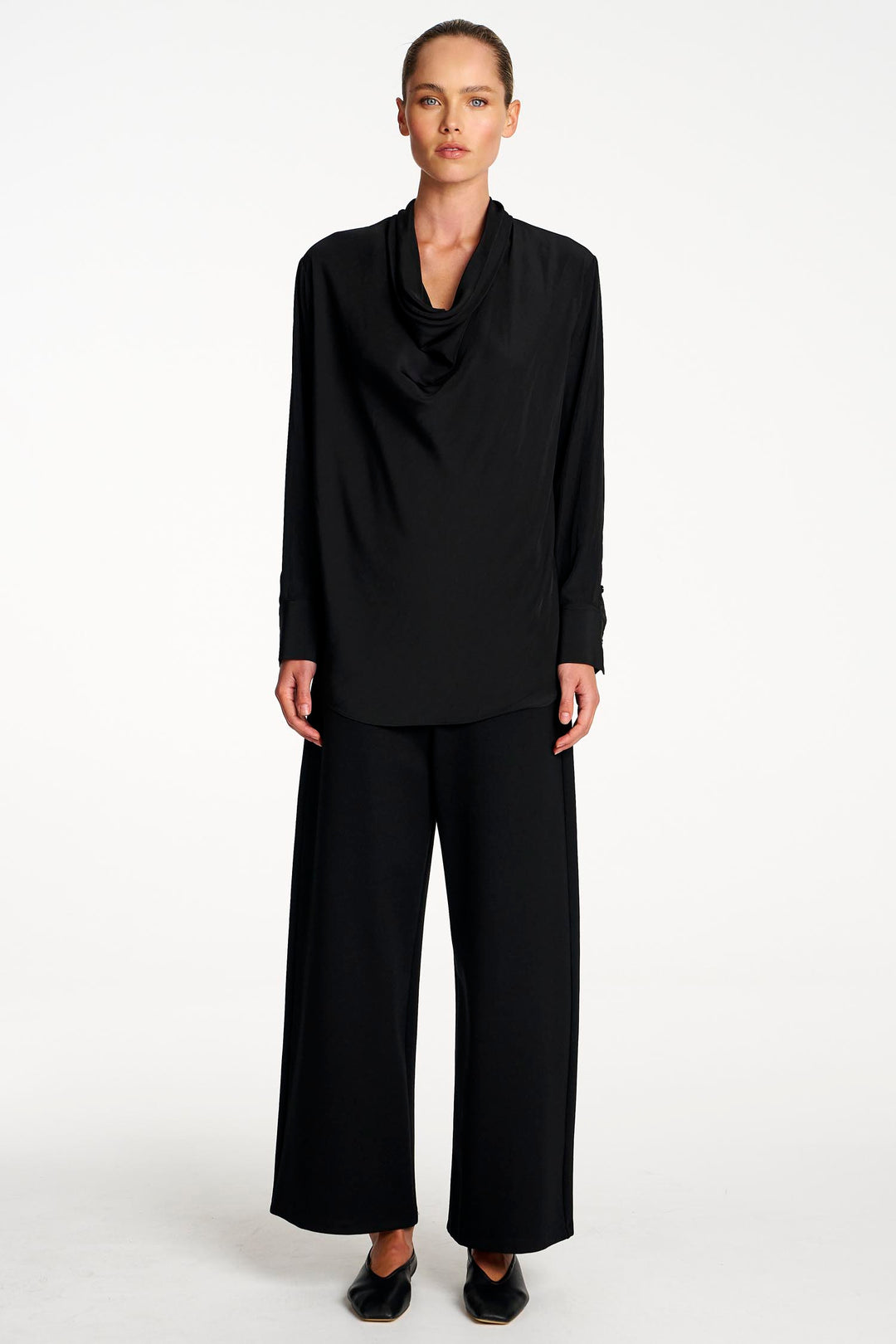 Scallop Blouse in Black