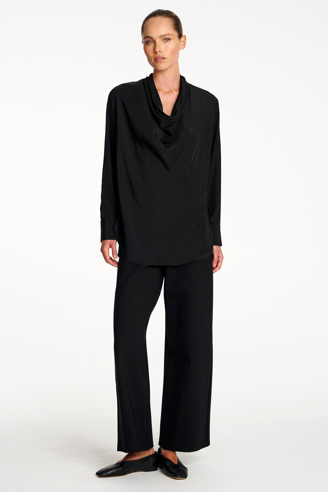 Scallop Blouse in Black