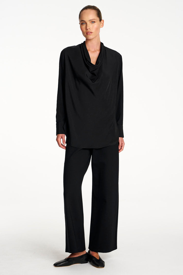 Scallop Blouse in Black