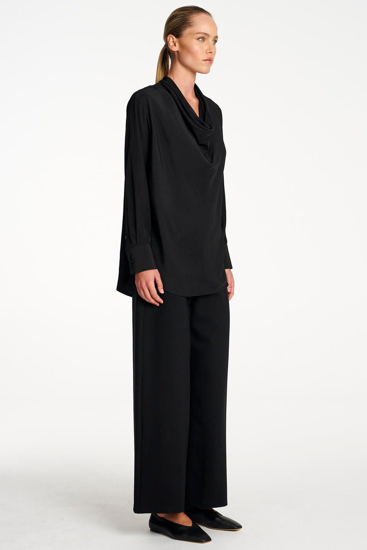 Scallop Blouse in Black