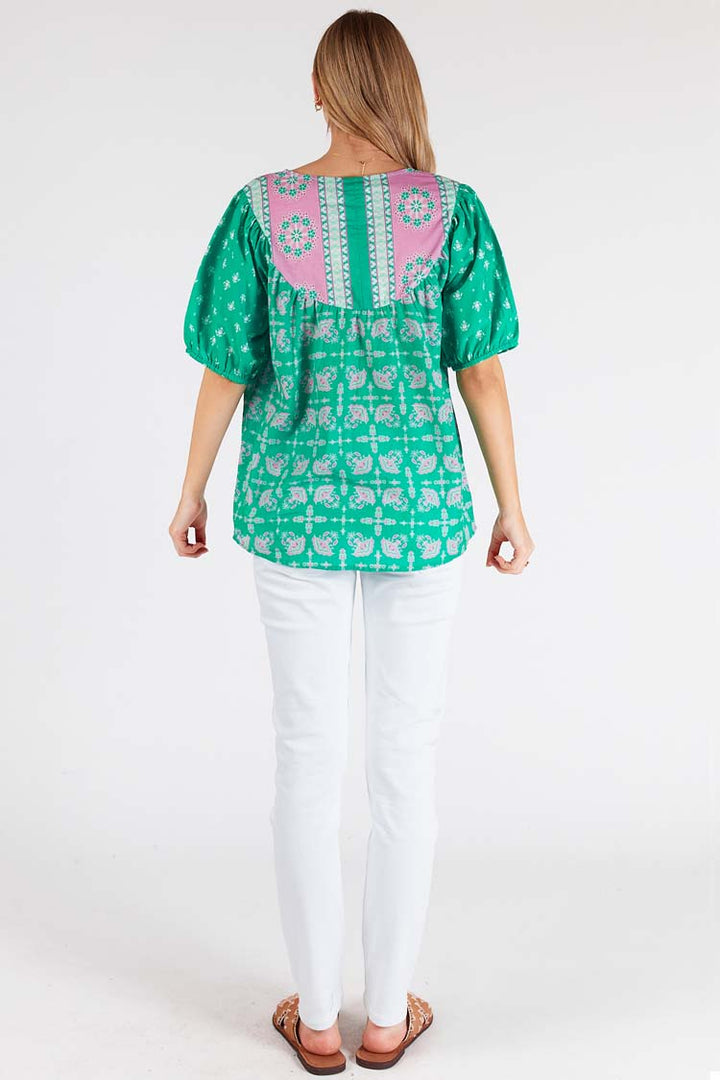 Scarlet Top in Sea
