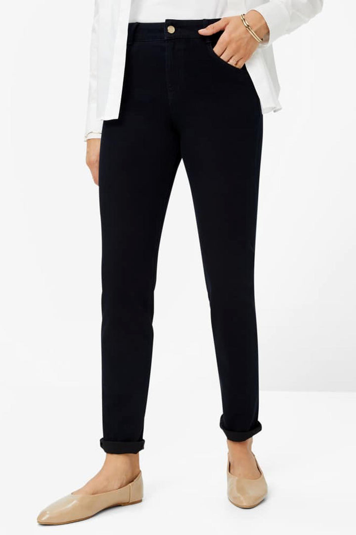 Shakira Slim-Fit Jeans in Clean Blue Black