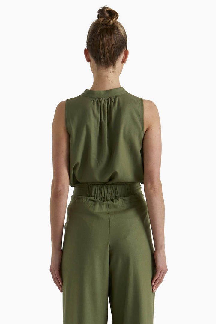 Shoreline Sleeveless Top in Khaki