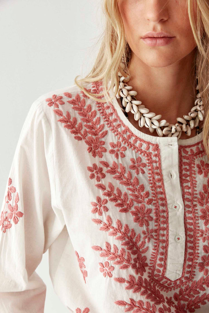 Shyla Chikan Blossom Blouse in Azzuro