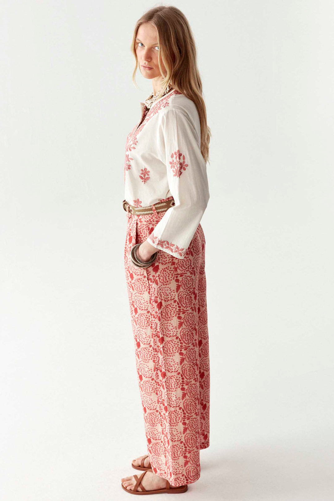 Shyla Chikan Blossom Blouse in Azzuro