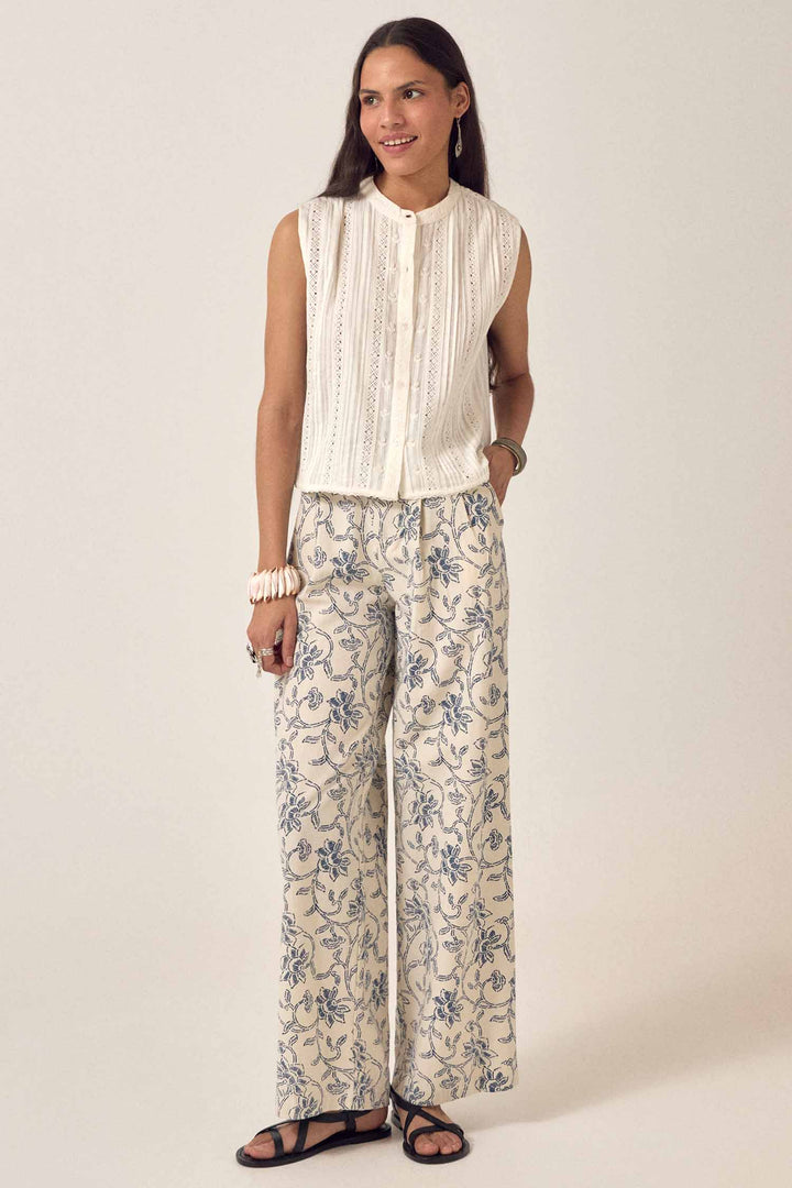Simone Pant in White Fuji