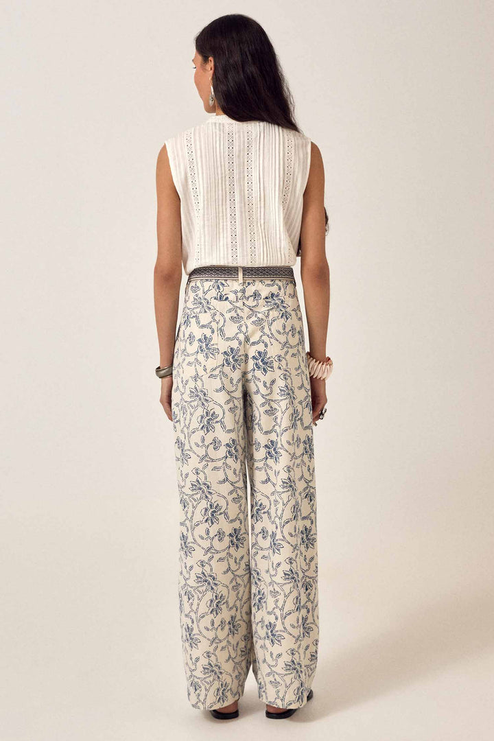 Simone Pant in White Fuji