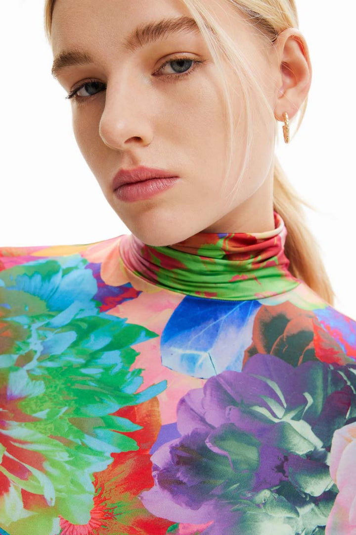 Slim High Neck Floral T-shirt
