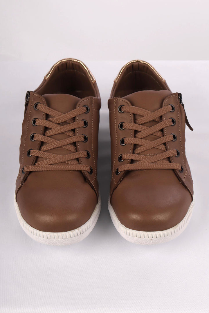 EG06 Leather Sneaker in Mocha