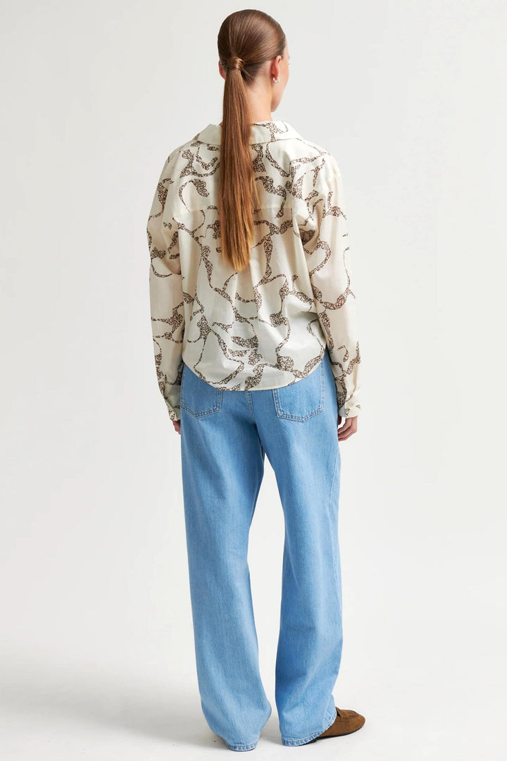 Soil Twist Shirt in Eggnog