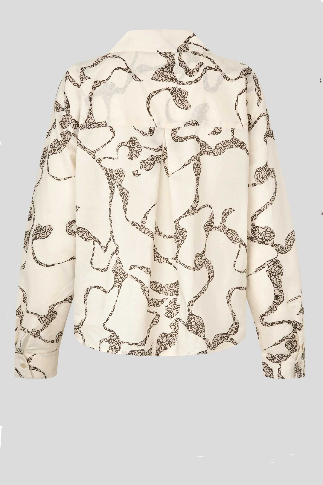 Soil Twist Shirt in Eggnog