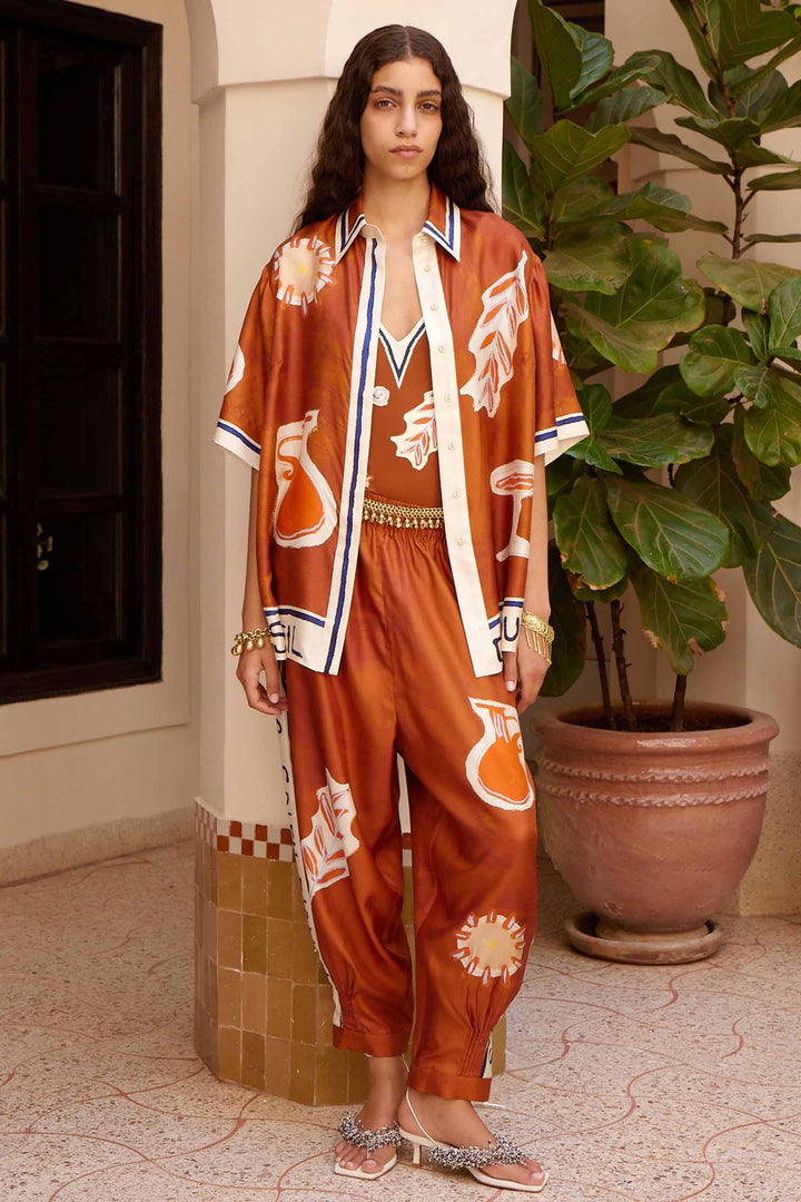 Soleil D'Amour Tapered Silk Pant in Rust