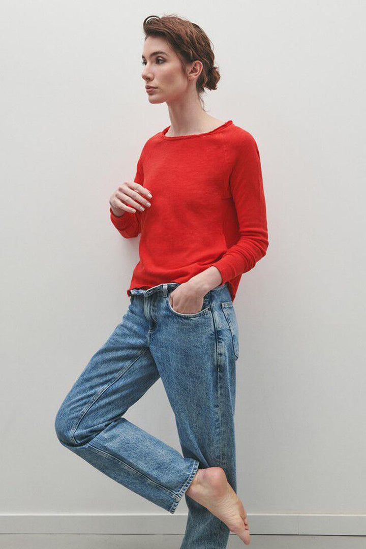 Sonoma B-neck LS T-shirt in Passion