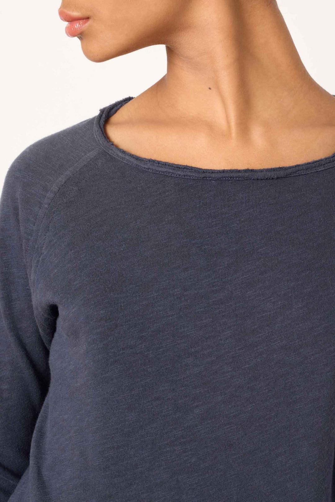 Sonoma B-Neck L/S Tee in Vintage Navy Blue