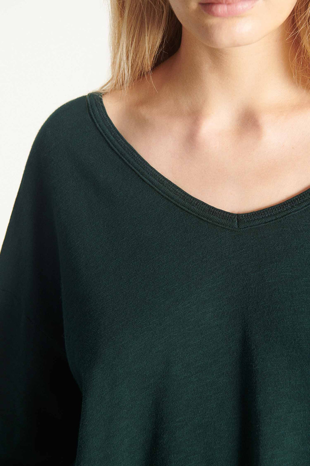 Sonoma V-neck LS T-Shirt in Vintage Cypress