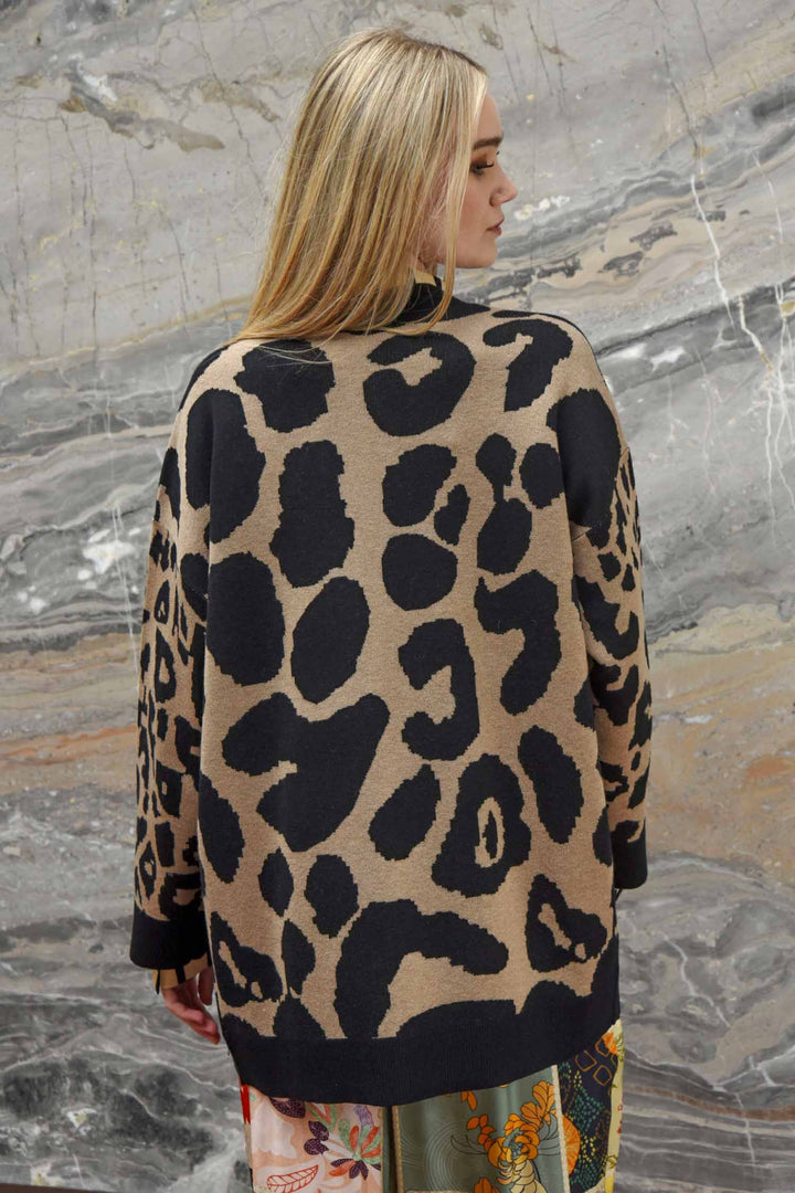 Spot n Cold Cardigan in Leopard